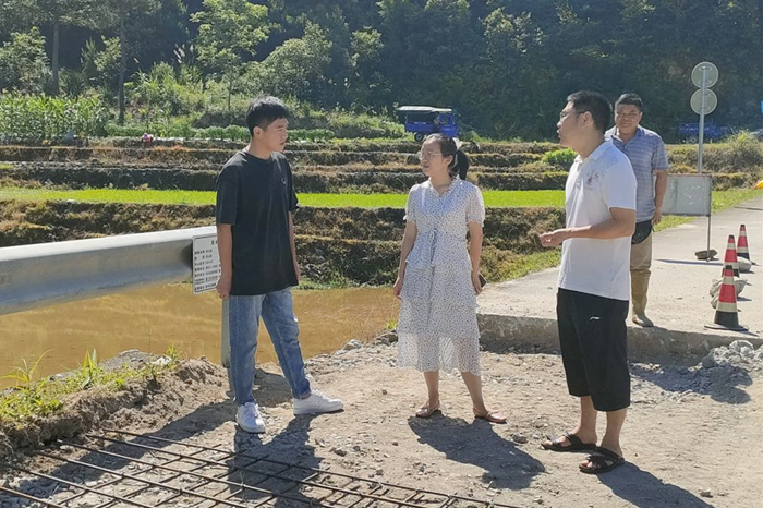 黄坊乡：一线监督 护航项目建设